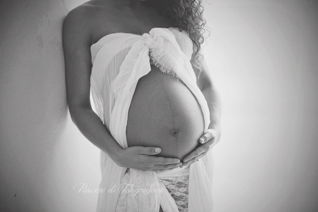 fotografie donne incinte roma sul