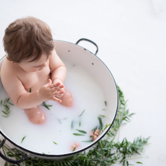Milk bath Baby T.