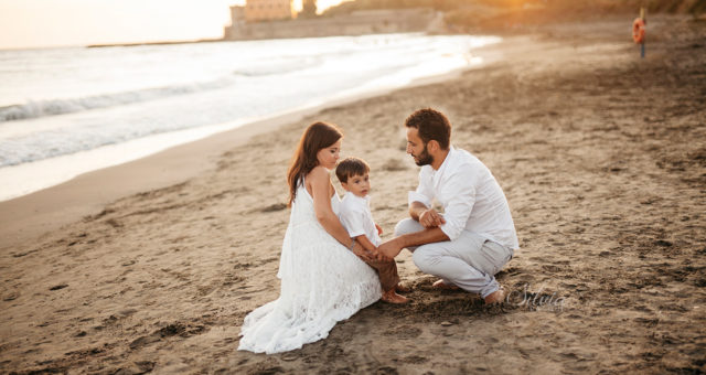 Al mare con mamma e papà